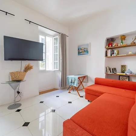 Apartment Apartment Claudia - Central -Quiet- Near The Sea- Ac- Private Parking