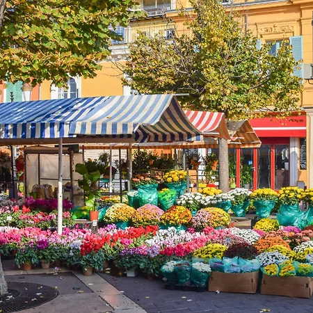 Apartment Claudia - Central -Quiet- Near The Sea- Ac- Private Parking * Nice